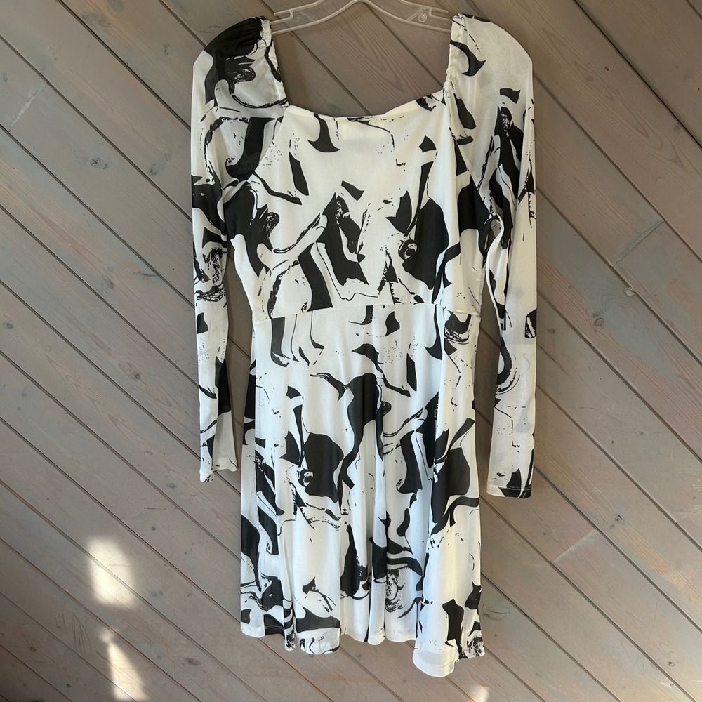 Ginger Black White Abstract Sheer Mini Dress Ruched Sweetheart Neck Womens‎ L